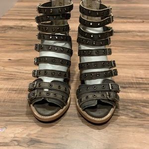 Freebird Cassandra.  (HOLDING)